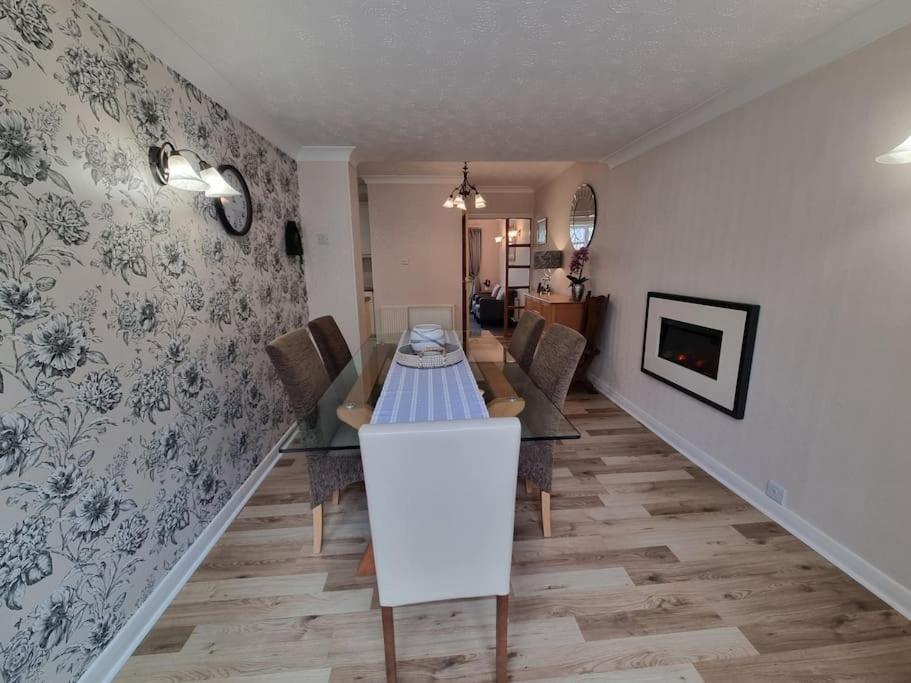 Charming Coastal Bungalow Cayton Dış mekan fotoğraf